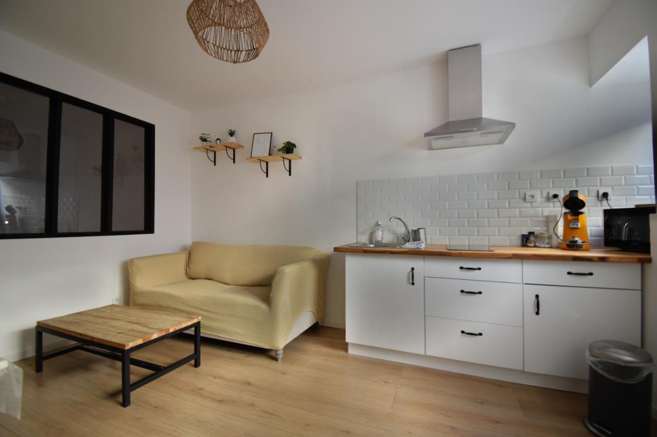 Appartement Cosy A 50 M De La Plage Et Du Port Meze Exterior photo
